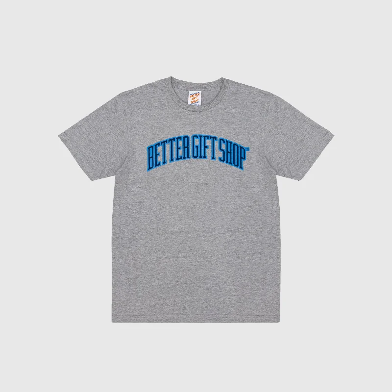 GIFT SHOP COLLEGIATE S/S T-SHIRT